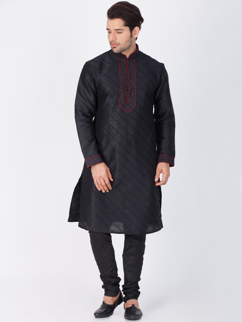 

VASTRAMAY Men Black Embroidered Kurta with Pyjamas