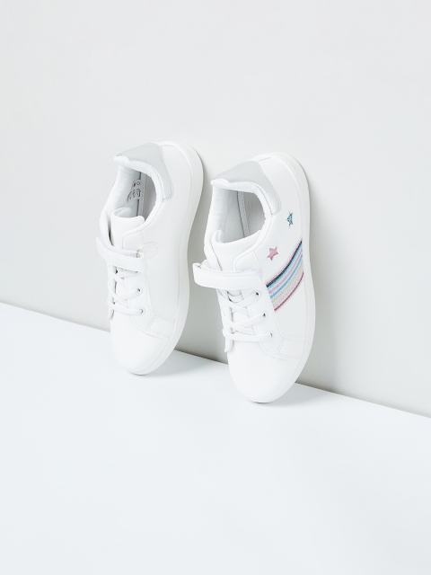 

max Girls White Sneakers
