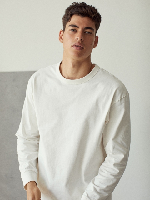 

H&M Men White Solid Long-Sleeved Cotton T-Shirt