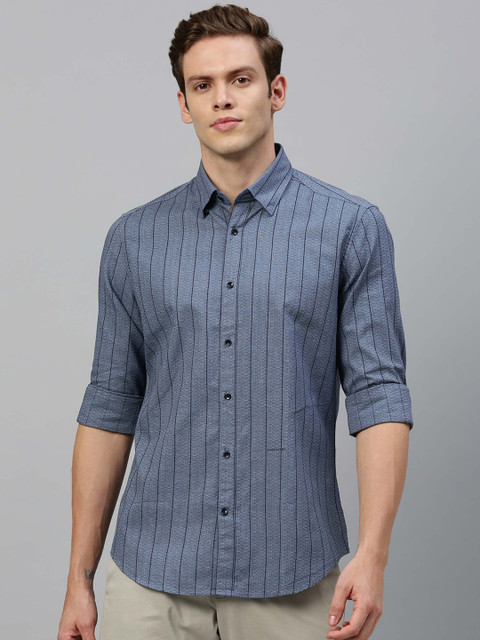 

RARE RABBIT Men Blue Regular Fit Striped Casual Shirt