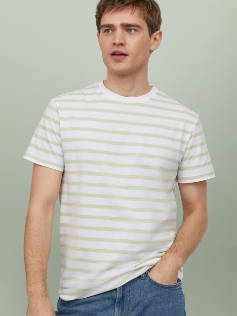 

H&M Men Green & White Round-Neck T-shirt Regular Fit