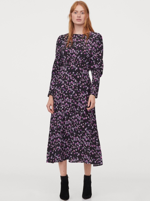 

H&M Women Black & Purple Floral Puff-Sleeved Dress