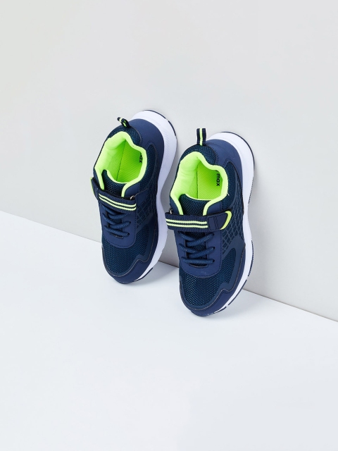

max Boys Navy Blue Sneakers