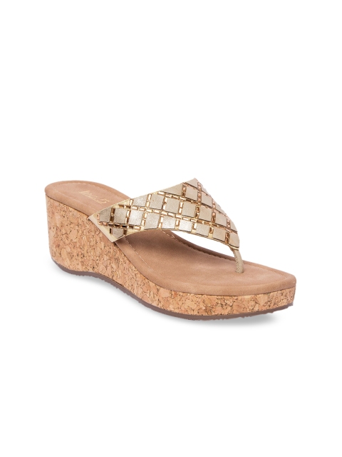 

Inc 5 Women Gold-Toned Textured Wedges