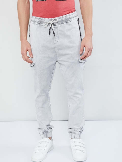 

max Men Grey Jogger Mid-Rise Clean Look Stretchable Jeans