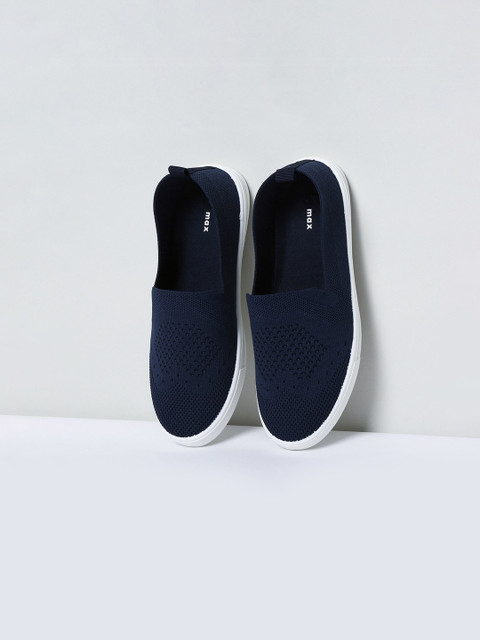 

max Girls Navy Blue Slip-On Sneakers