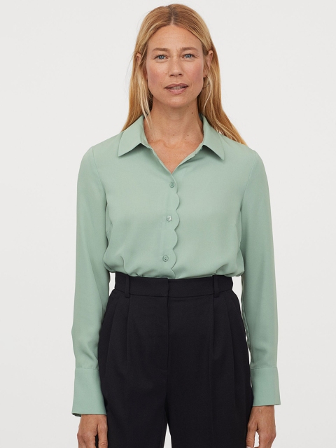 

H&M Women Green Solid Scallop-Trimmed Blouse