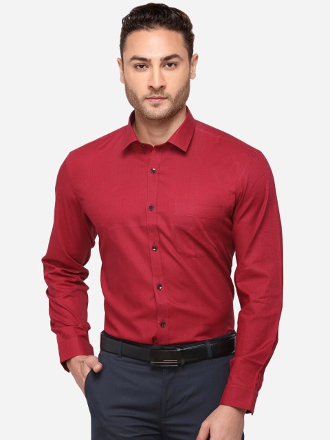 

Greenfibre Men Red Slim Fit Solid Formal Shirt