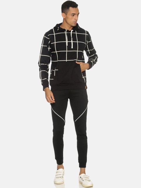 

Campus Sutra Men Black & White Checked Hooded Tracksuit
