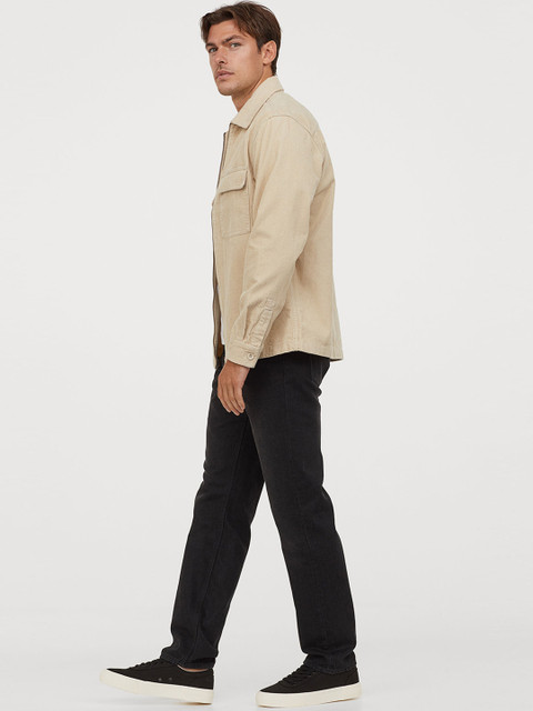 

H&M Men Black Solid Relaxed Jeans