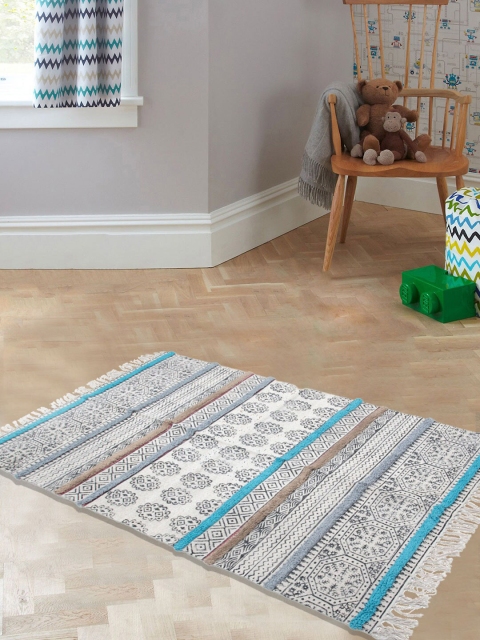 Tistabene Black & White Geometric Print Tufted Fringed Dhurrie