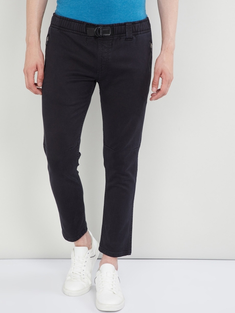 

max Men Black Regular Fit Mid-Rise Clean Look Jeans