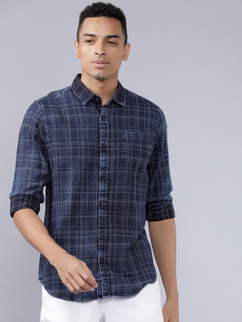 

HIGHLANDER Men Blue & White Slim Fit Yarn Dyed Checked Casual Shirt