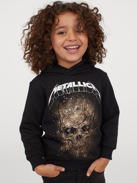 

H&M Boys Black Printed Hoodie