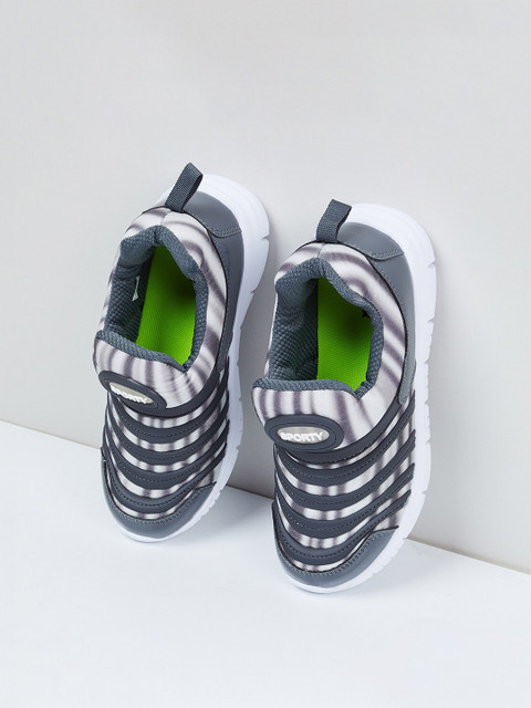 

max Boys Grey Slip-On Checked Sneakers