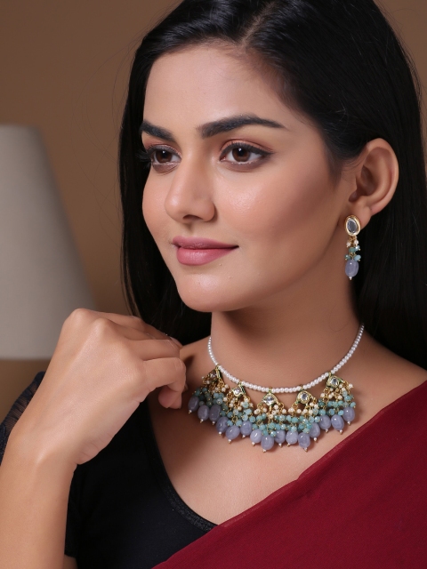 

Shoshaa Gold-Plated and Grey Necklace with Earrings
