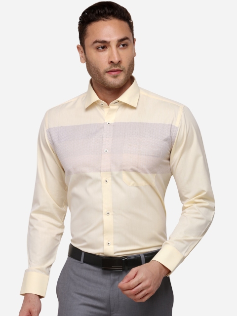 

Greenfibre Men Yellow & Lavender Slim Fit Colourblocked Formal Shirt
