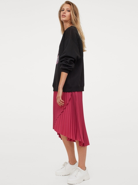 

H&M Women Black Printed Block-Coloured Sweatshirt