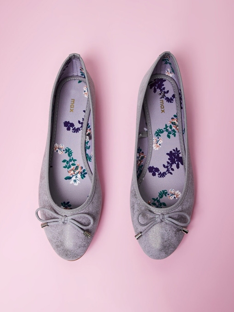 

max Women Grey Solid PU Ballerinas
