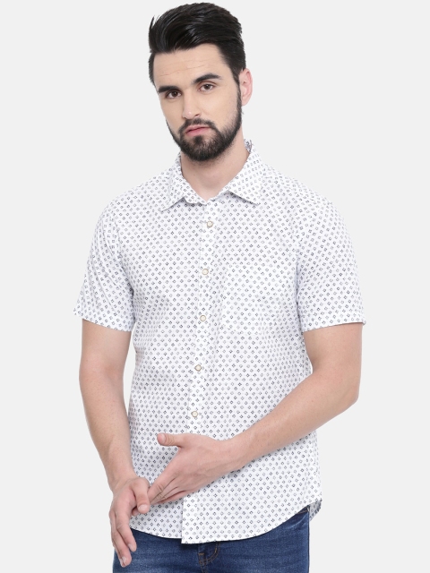 

IMYOUNG Men White Slim Fit Printed Casual Shirt