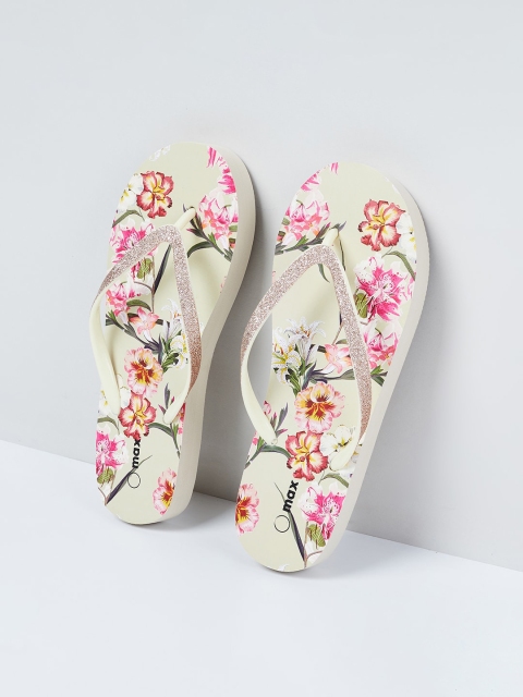 

max Women Gold-Toned Printed Thong Flip-Flops