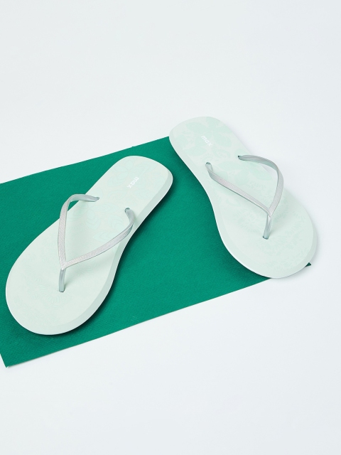 

max Women Green Solid Thong Flip-Flops