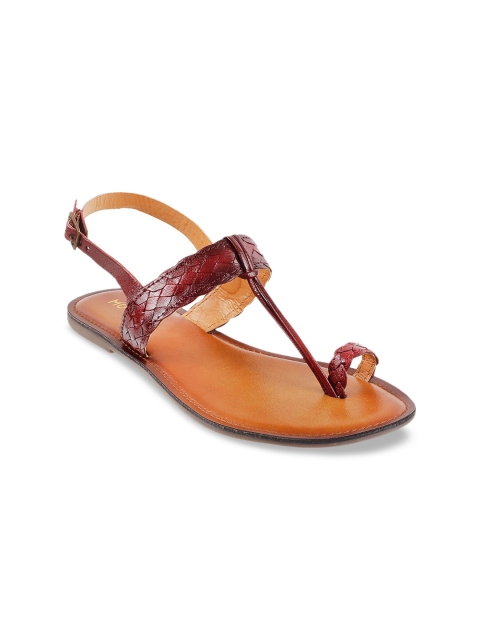 

Mochi Women Maroon Textured One Toe Flats