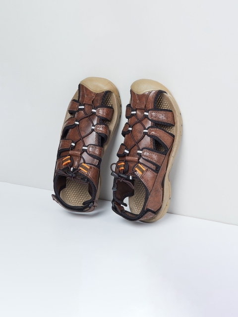 

max Men Tan Brown Solid Sports Sandals