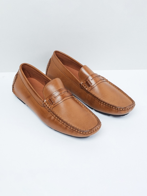 

max Men Tan Brown Loafers