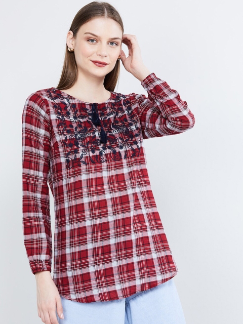 

max Women Red & Off-White Checked Tunic