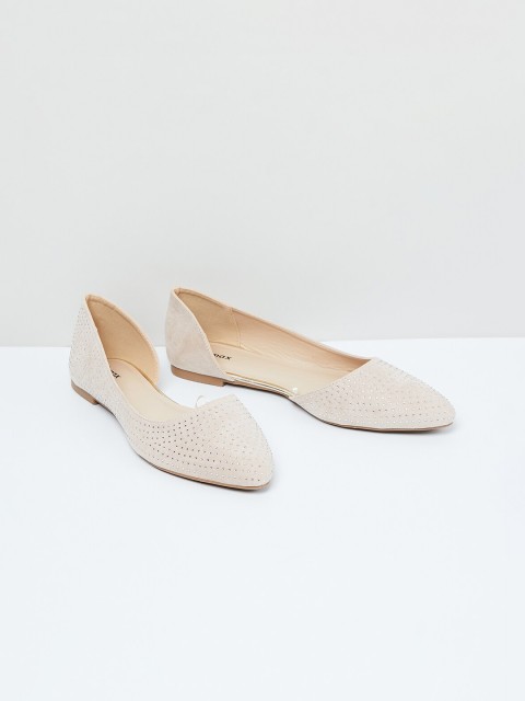 

max Women Beige Solid Ballerinas