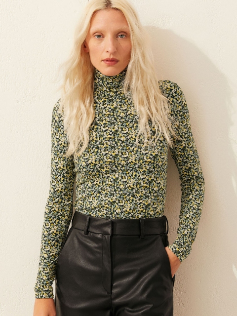 

H&M Women Multicoloured Micro Floral Print Jersey Polo-Neck Top, Multi