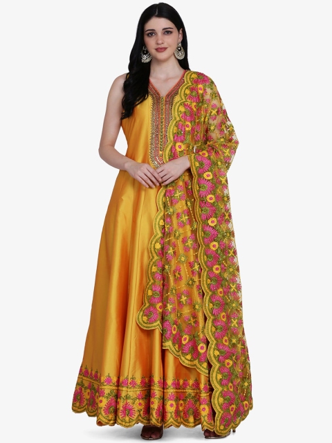 

BOMBAY SELECTIONS Women Gold-Coloured & Pink Yoke Design Kurta with Churidar & Dupatta