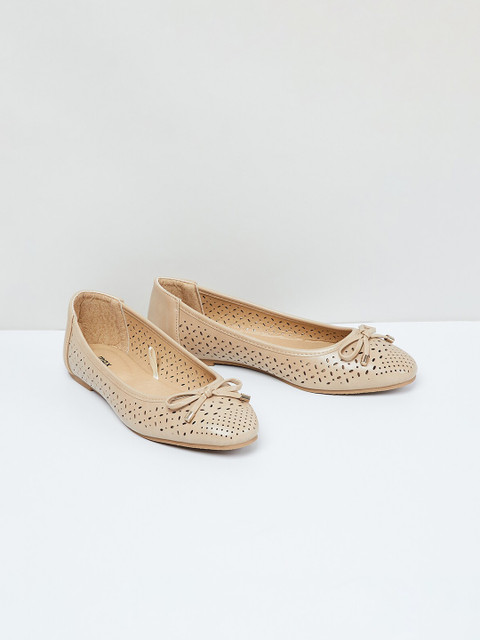 

max Women Beige Solid Ballerinas