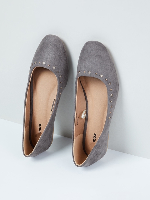 

max Women Grey Embellished Ballerinas