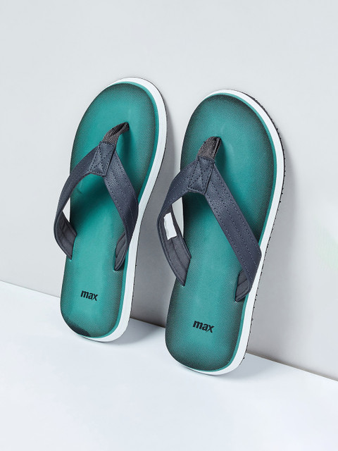 

max Men Green Solid Thong Flip-Flops