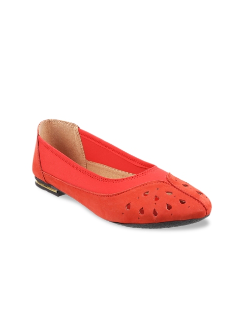 

Mochi Women Red Textured Ballerinas