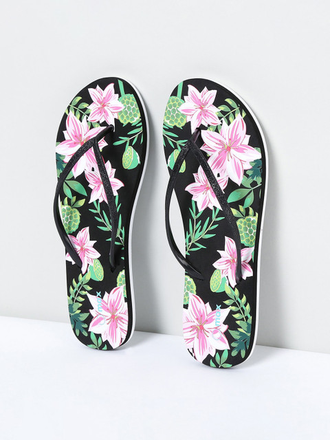 

max Women Black & Pink Floral Printed Thong Flip-Flops