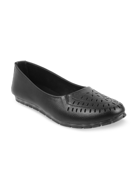 

Mochi Women Black Textured Leather Ballerinas