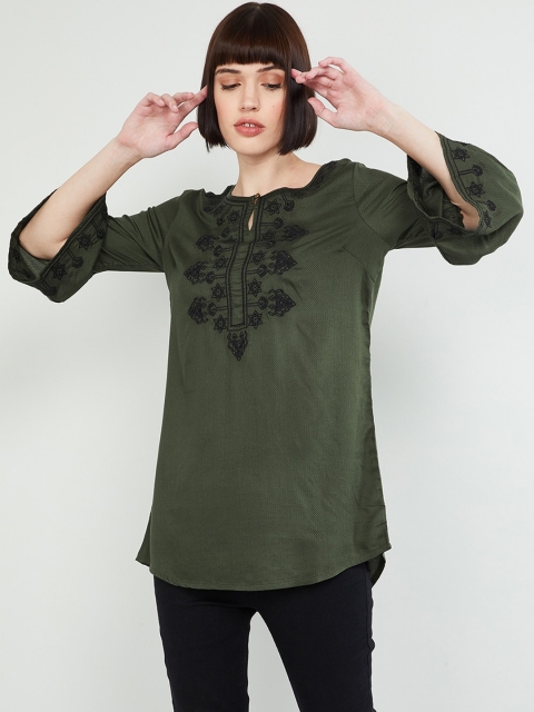 

max Women Green Embroidered Top