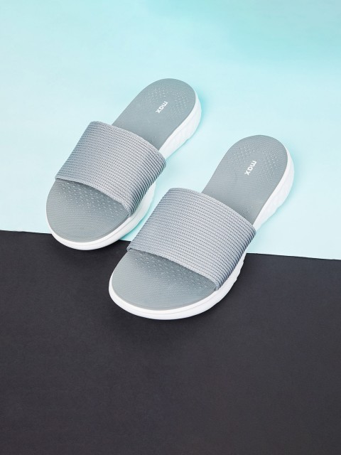 

max Women Grey Sandals