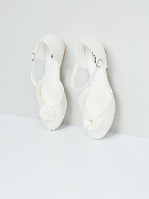 

max Girls White Embellished Wedges