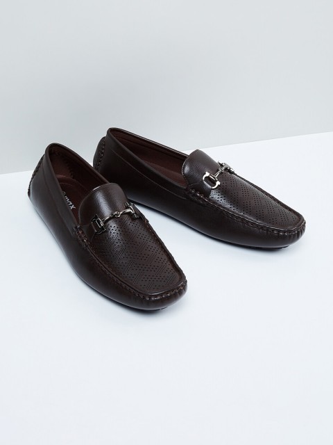 

max Men Brown Perforated Loafers