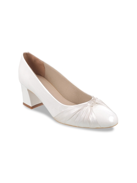 

Mochi Women White Solid Pumps