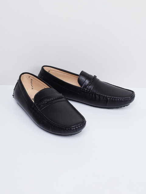 

max Men Black Solid Casual Penny Loafers