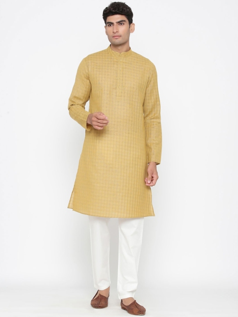 

Tistabene Men Beige & White Printed Kurta with Pyjamas