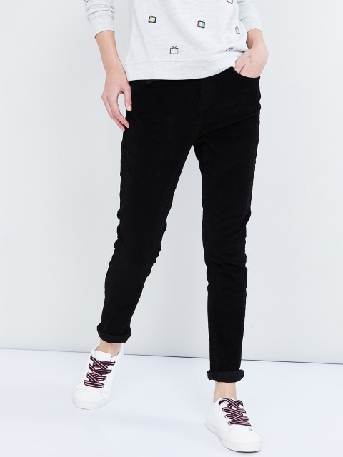 

max Women Black Slim Fit Solid Regular Trousers