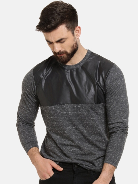 

Campus Sutra Men Charcoal Colourblocked Round Neck T-shirt