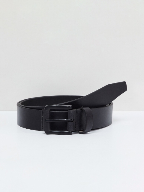 

max Men Black Solid Leather Belt