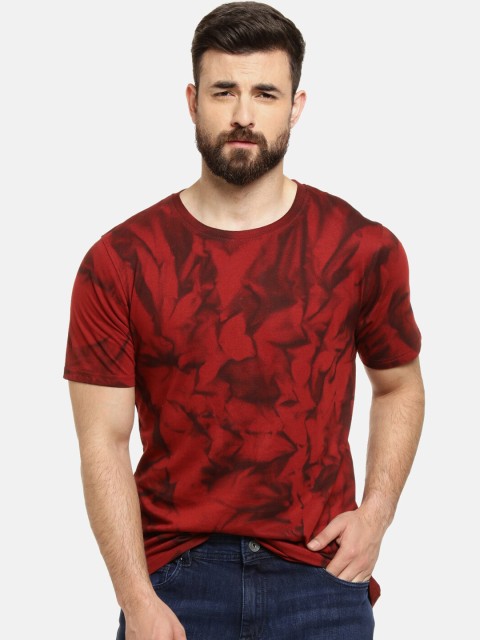 

Campus Sutra Men Maroon & Black Printed Round Neck T-shirt